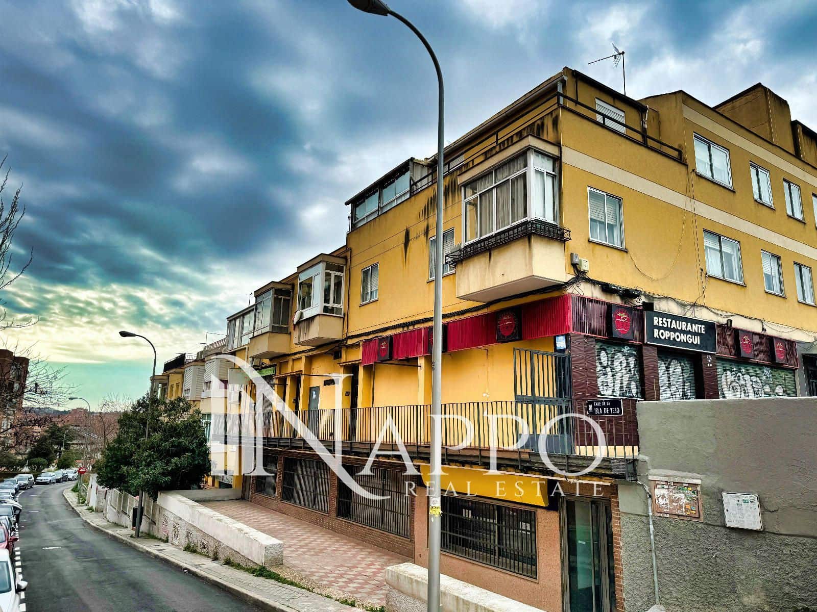 Erhverv til salg i Madrid by - € 990.000 (Ref: 8848769)