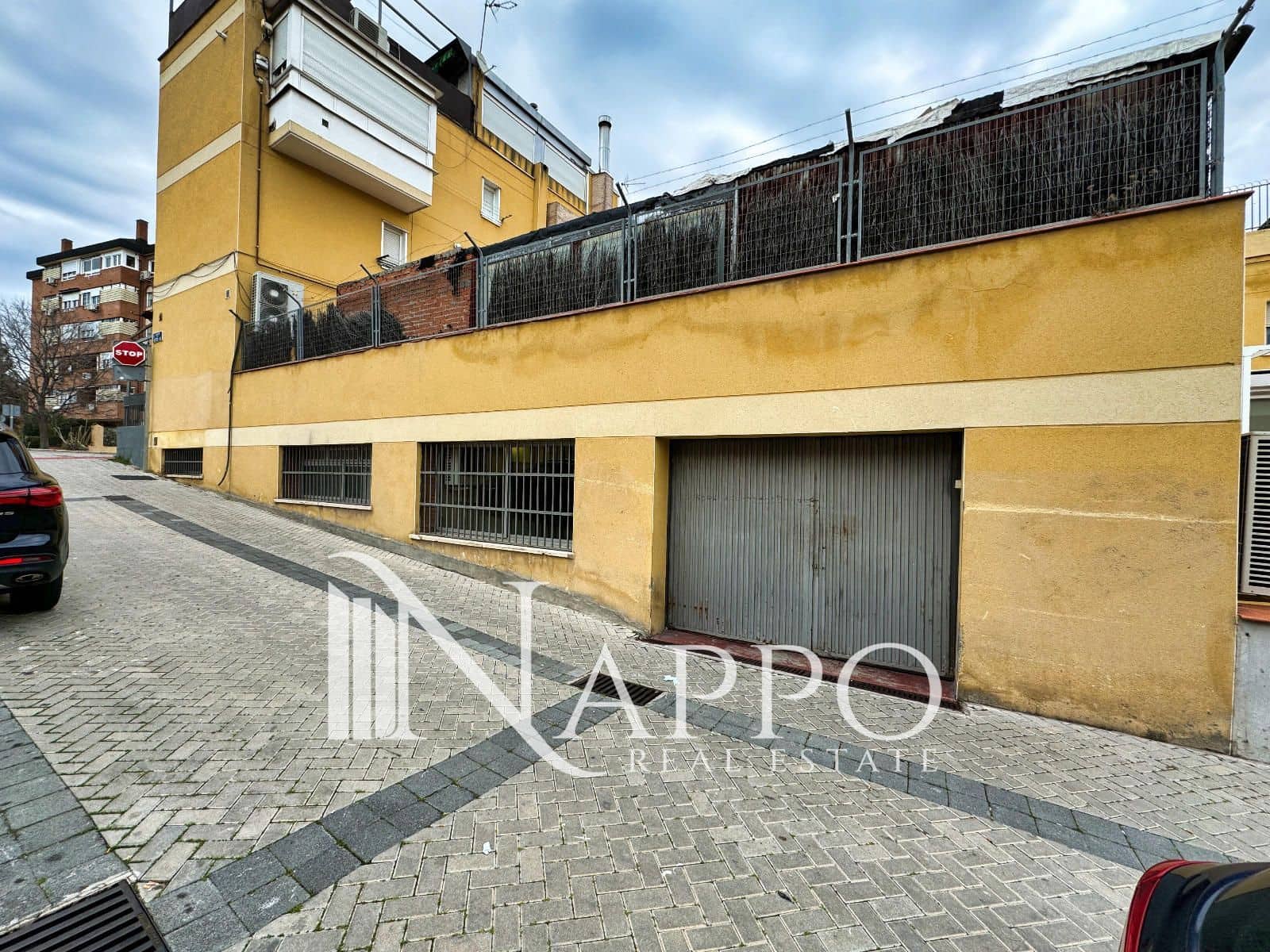 Erhverv til salg i Madrid by - € 990.000 (Ref: 8848769)