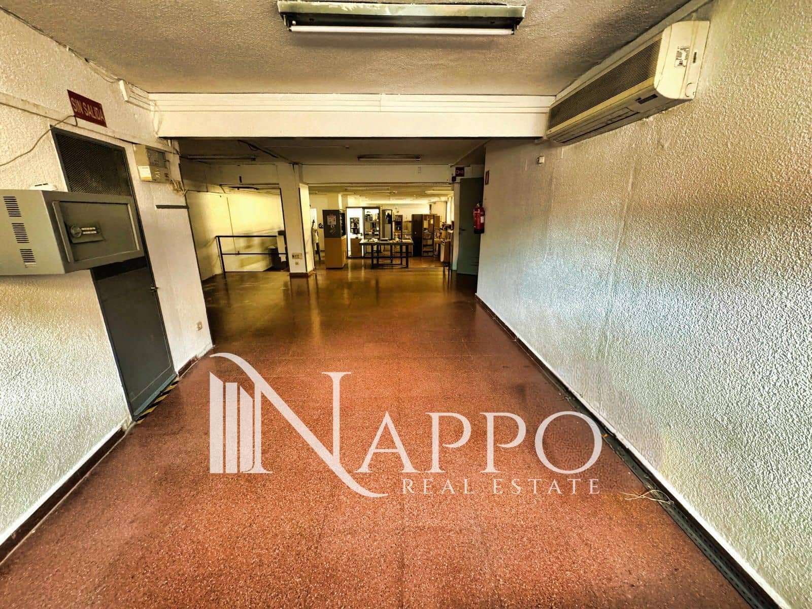 Erhverv til salg i Madrid by - € 990.000 (Ref: 8848769)