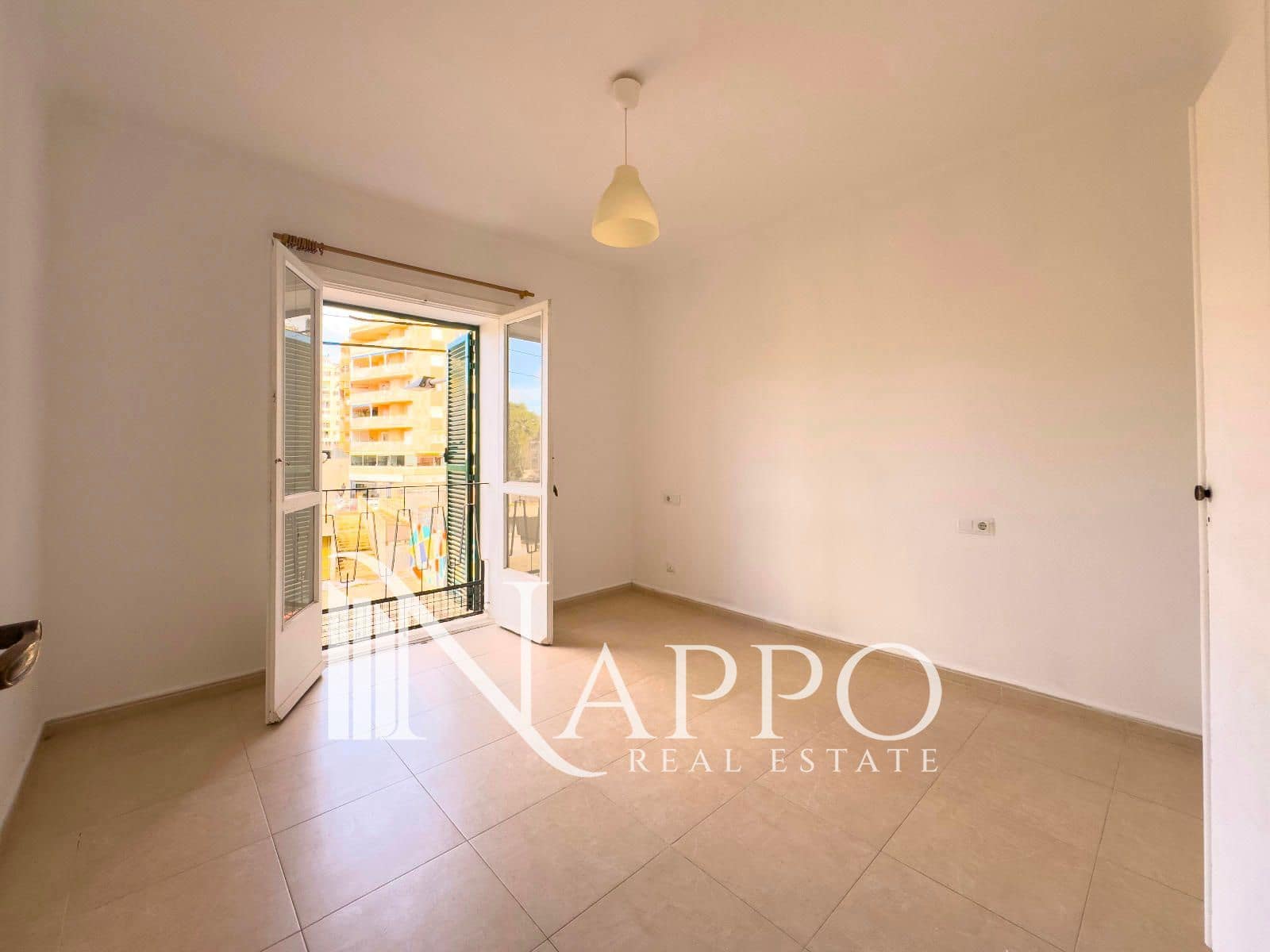 Piso de 4 habitaciones en Palma de Mallorca en venta con garaje - 550.000 € (Ref: 8895453)