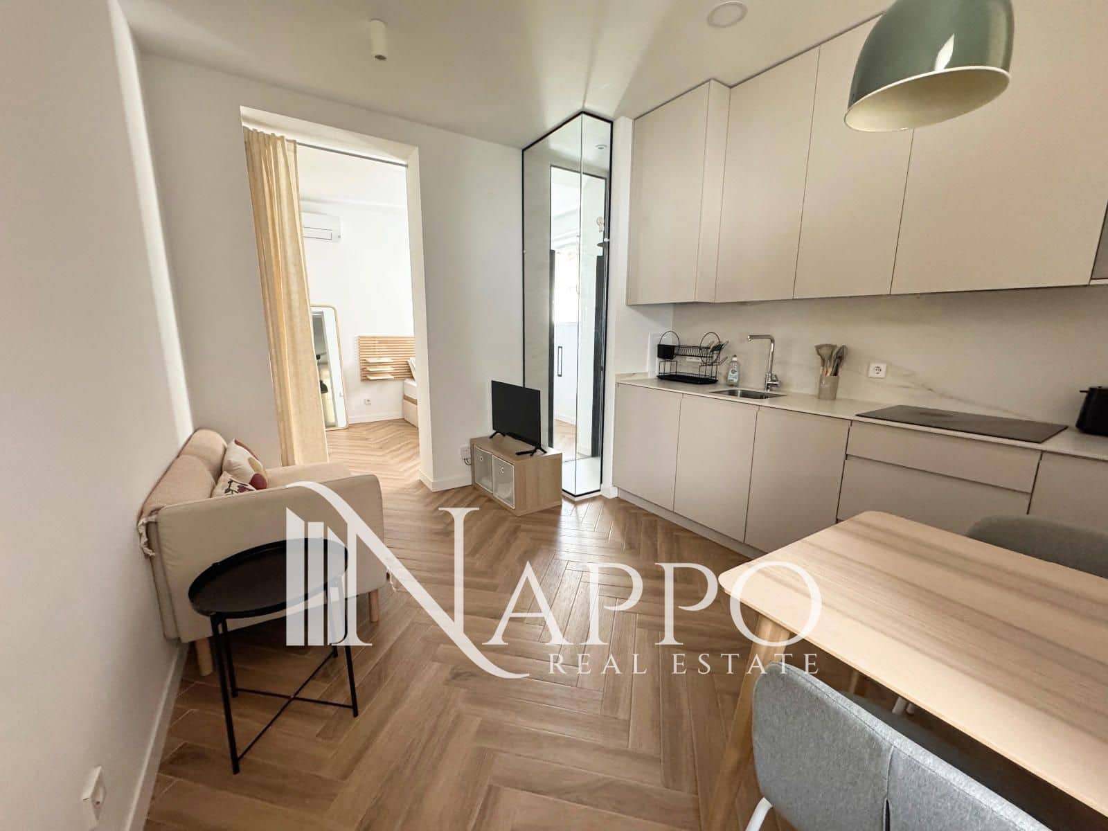 Piso de 1 habitación en Madrid ciudad en alquiler - 1.200 € (Ref: 8915915)