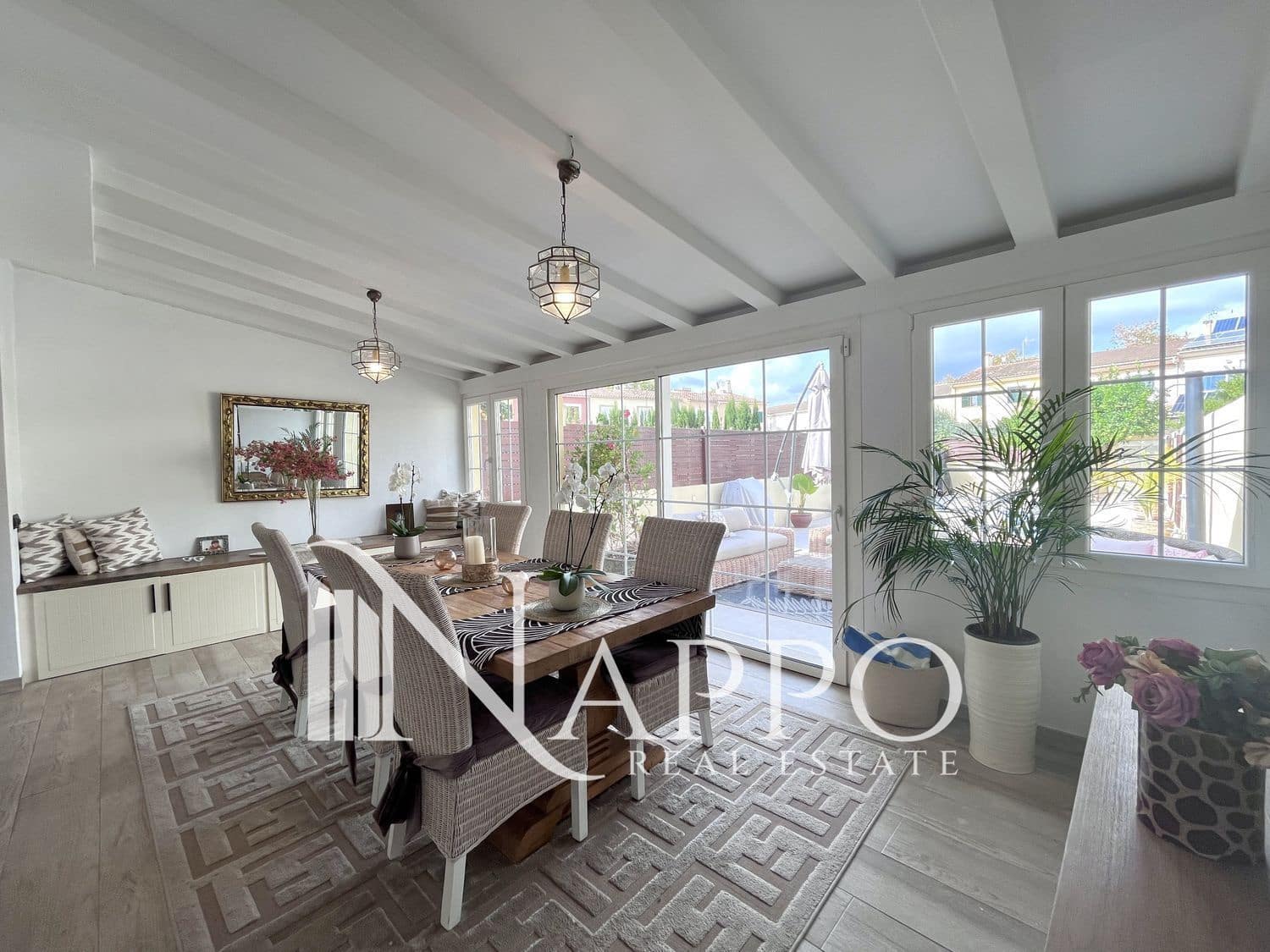 3 soverom Villa til leie i Palma de Mallorca med svømmebasseng garasje - € 8 000 (Ref: 8936350)