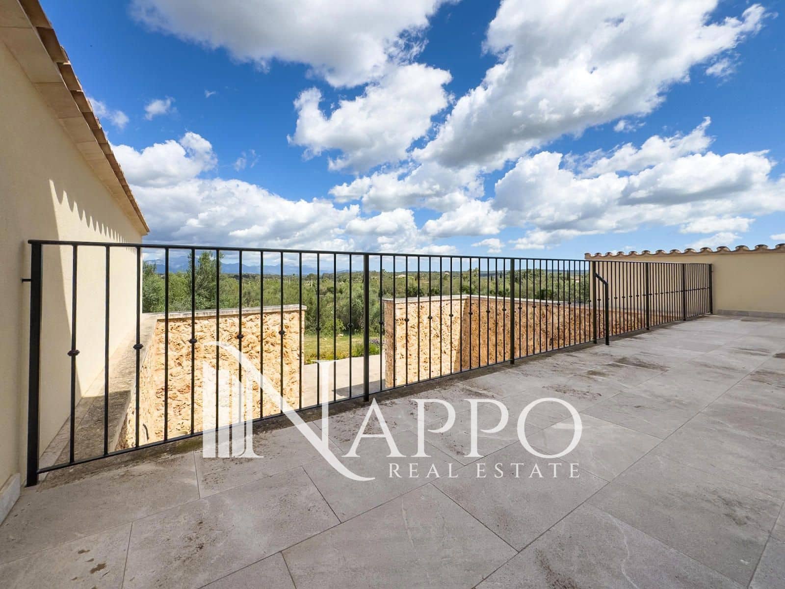 4 makuuhuone Huvila myytävänä paikassa Algaida mukana uima-altaan 
autotalli - 1 598 000 € (Ref: 8967759)