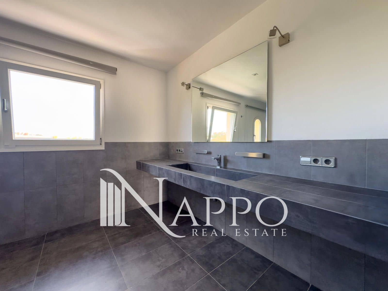 3 soveværelse Villa til salg i Calvia med swimmingpool garage - € 2.600.000 (Ref: 9002619)