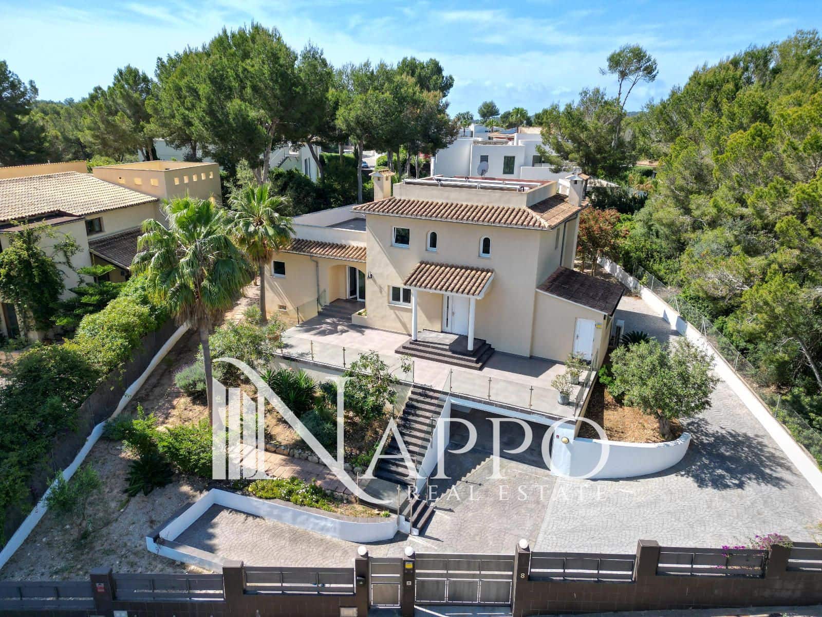 3 soveværelse Villa til salg i Calvia med swimmingpool garage - € 2.600.000 (Ref: 9002619)