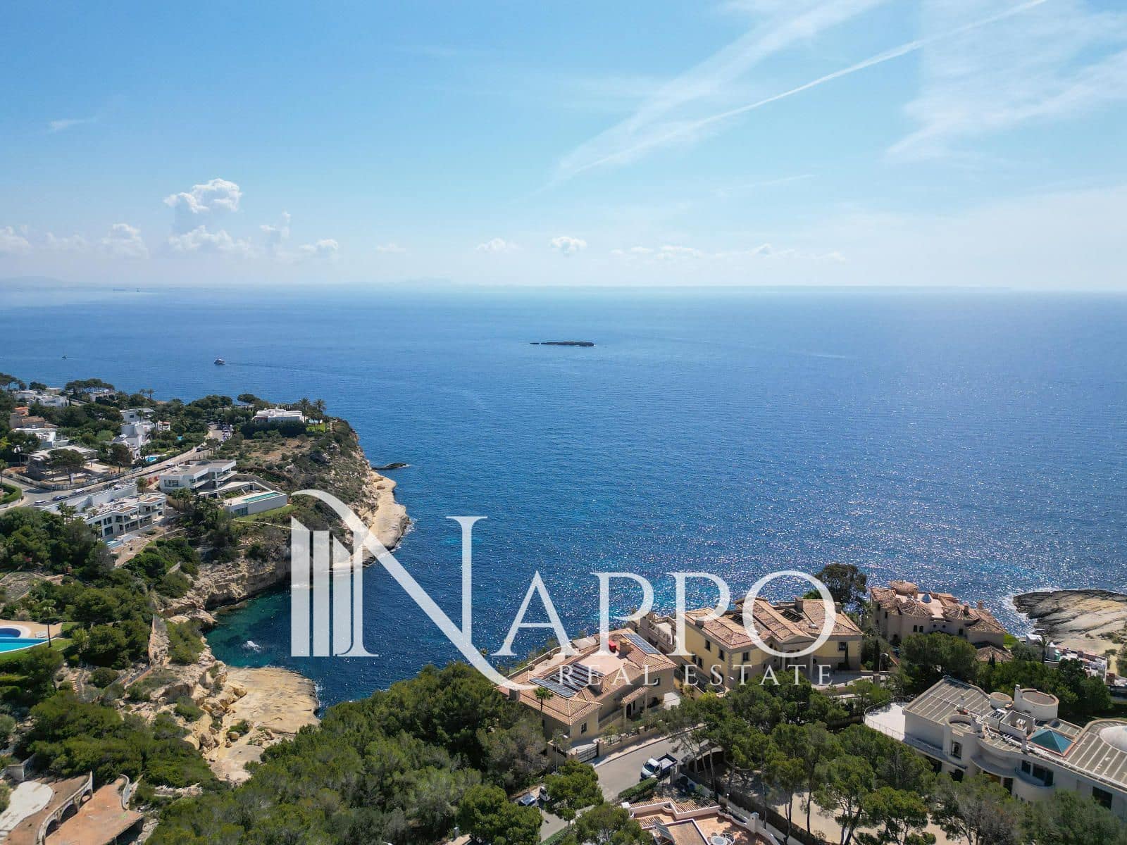 3 soveværelse Villa til salg i Calvia med swimmingpool garage - € 2.600.000 (Ref: 9002619)