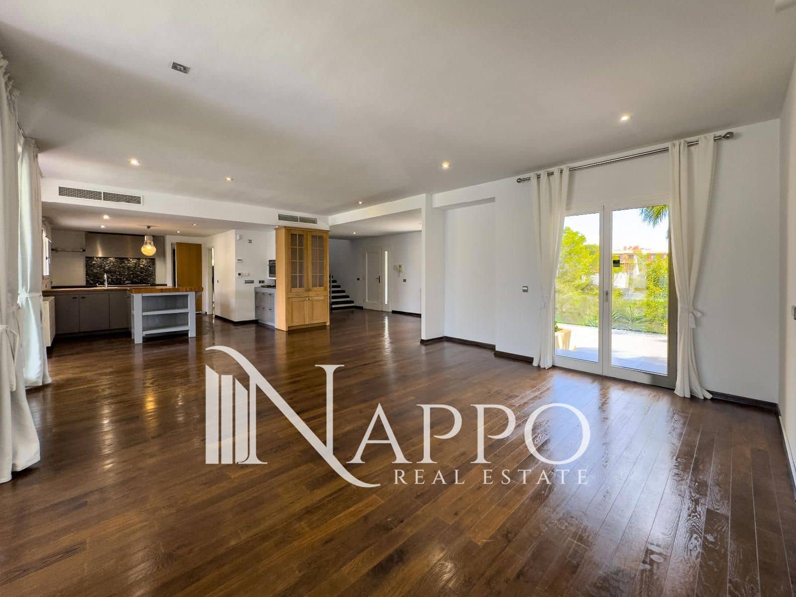 3 soveværelse Villa til salg i Calvia med swimmingpool garage - € 2.600.000 (Ref: 9002619)