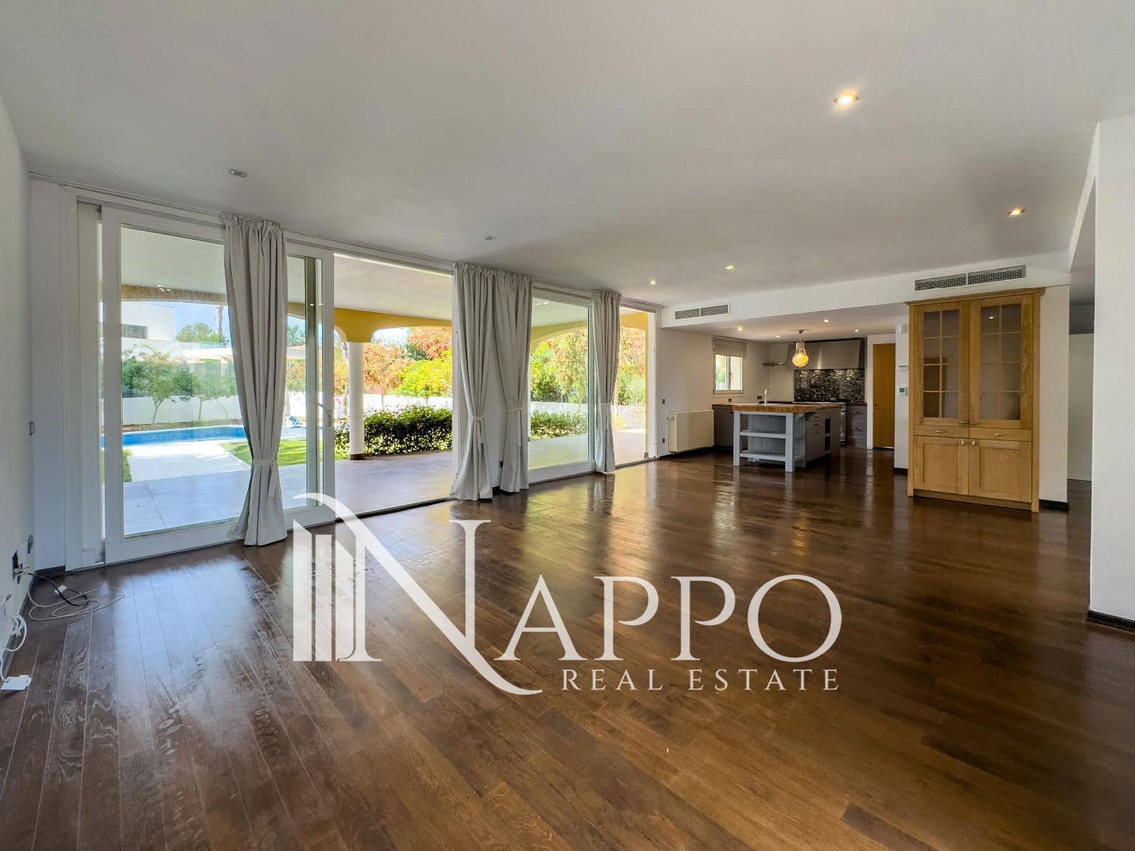 3 soveværelse Villa til salg i Calvia med swimmingpool garage - € 2.600.000 (Ref: 9002619)