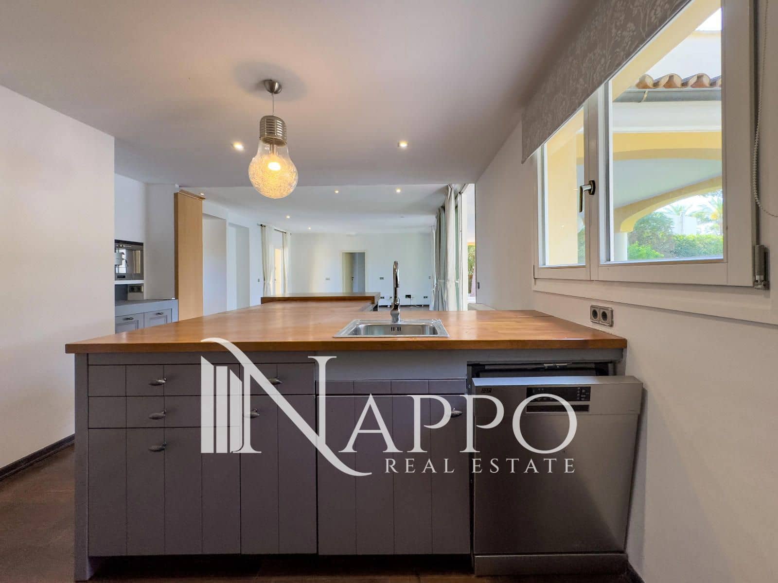 3 soveværelse Villa til salg i Calvia med swimmingpool garage - € 2.600.000 (Ref: 9002619)