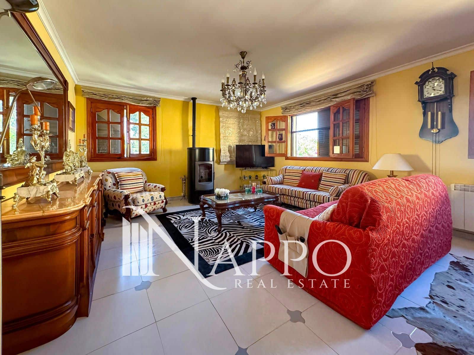 5 soverom Villa til salgs i Llucmajor med svømmebasseng garasje - € 950 000 (Ref: 9115405)