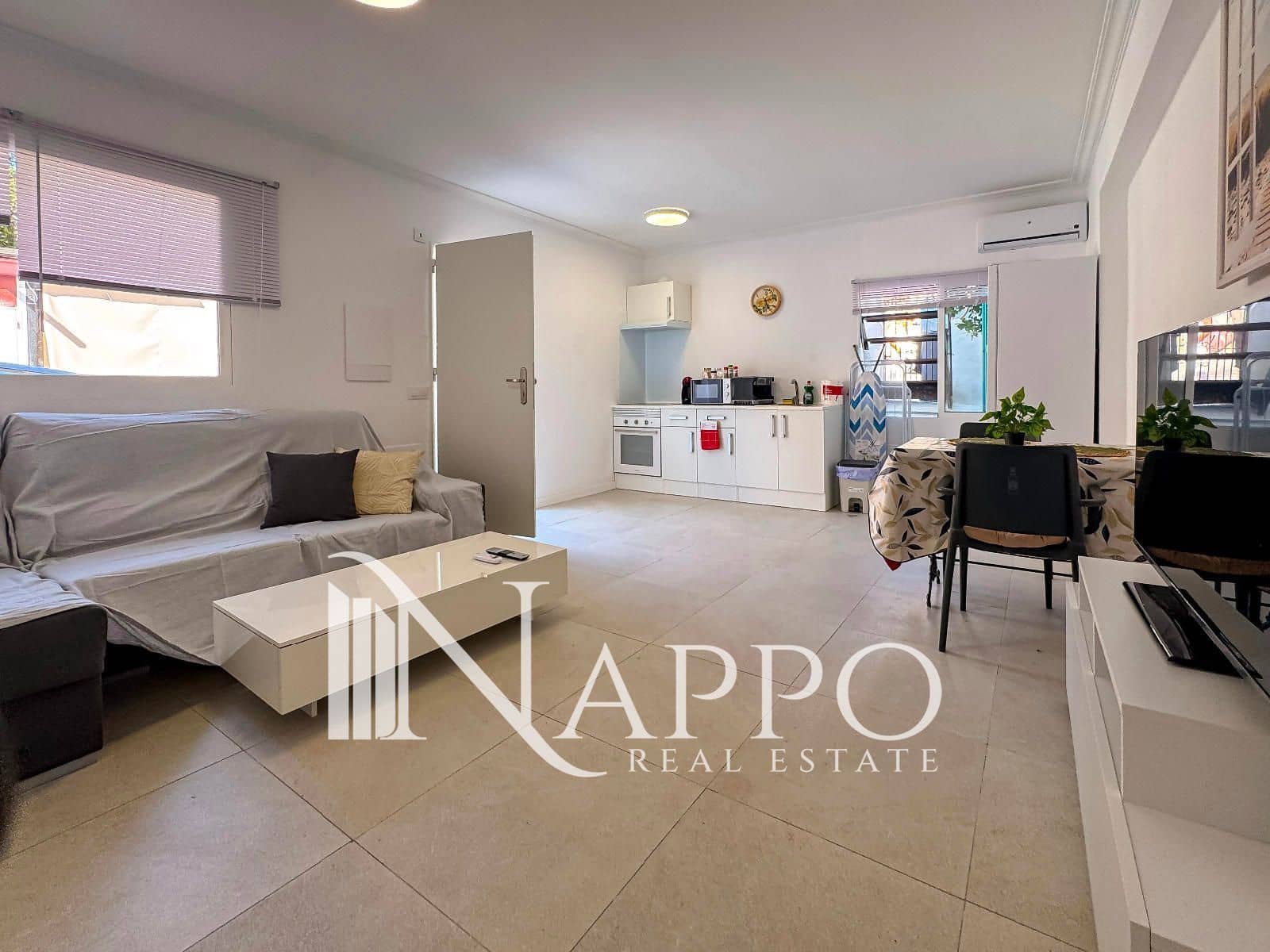 1 slaapkamer Flat te huur in Cala Mayor met garage - € 1.500 (Ref: 9123560)