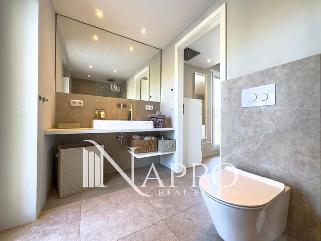 Piso de 3 habitaciones en Puerto de Andratx, Andratx en venta - 829.000 € (Ref: 9131380)