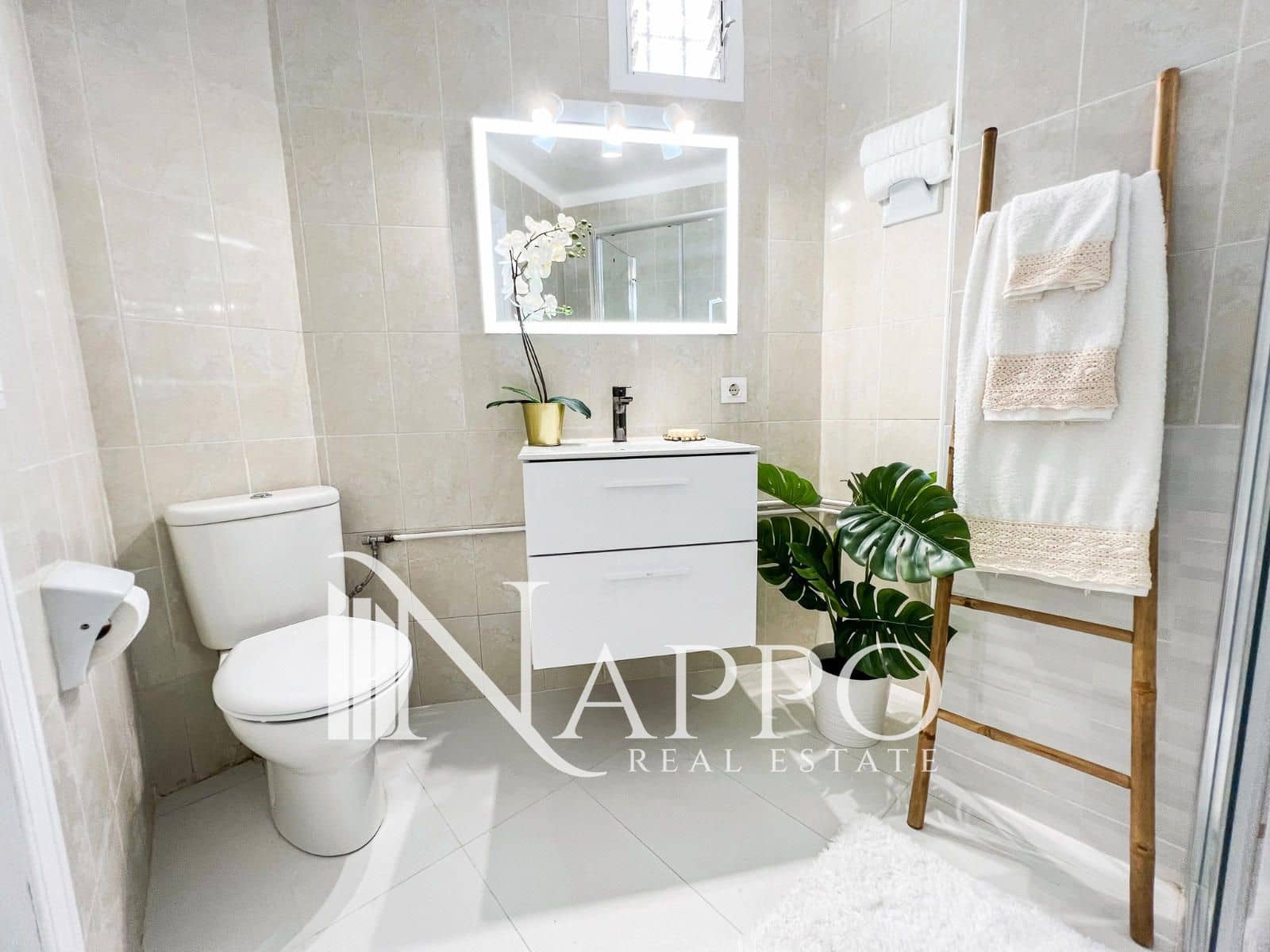 1 sovrum Lägenhet att hyra i Palma de Mallorca med pool garage - 1 800 € (Ref: 9136272)