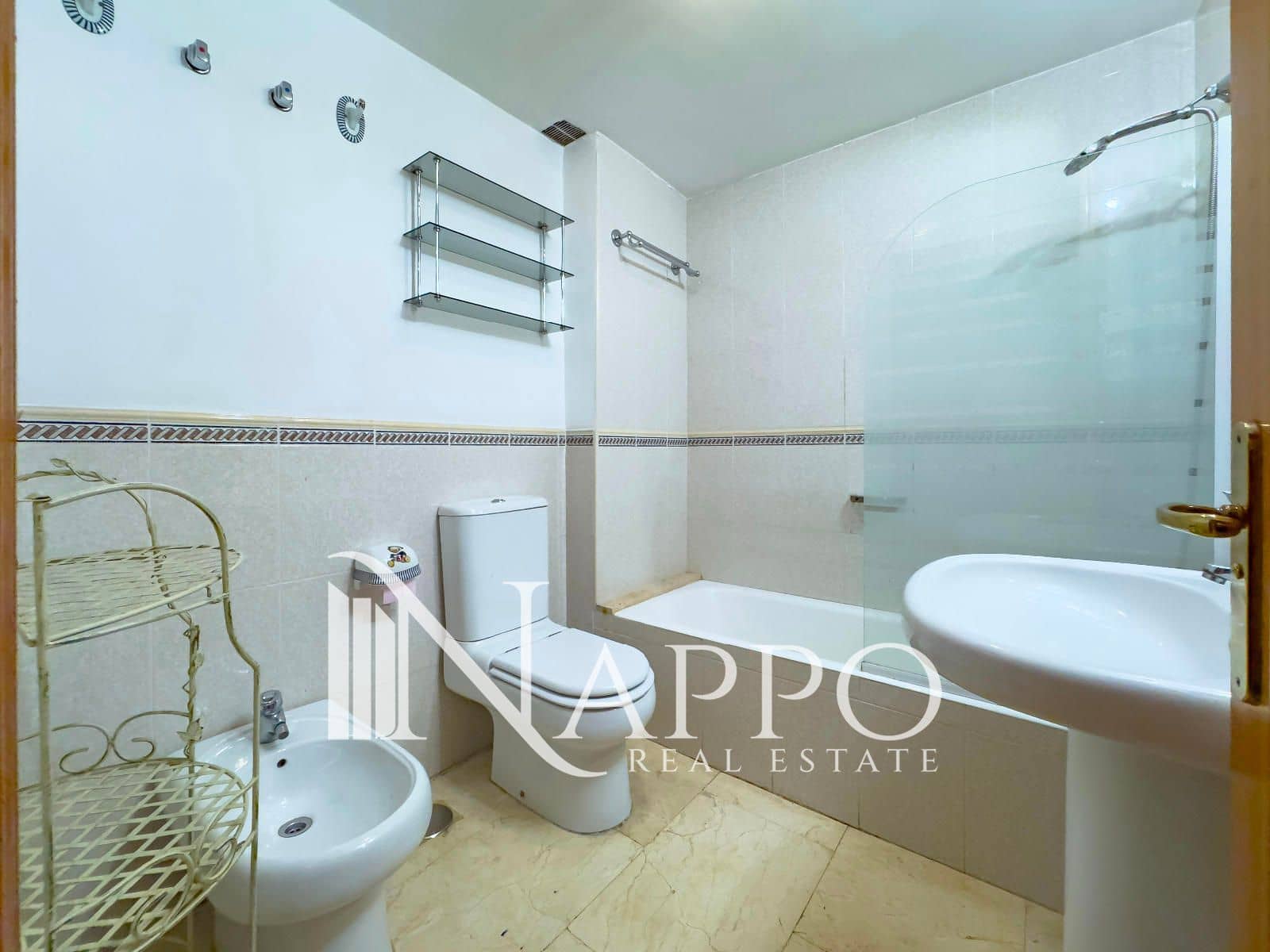 3 sovrum Lägenhet att hyra i Portixol med pool - 1 950 € (Ref: 9144512)