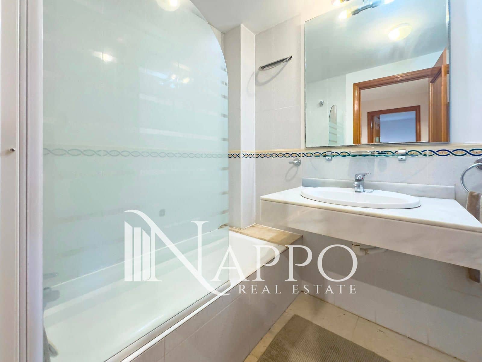 3 sovrum Lägenhet att hyra i Portixol med pool - 1 950 € (Ref: 9144512)