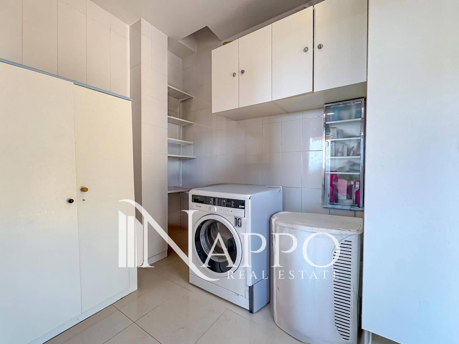 6 soveværelse Villa til salg i Palmanova med garage - € 2.550.000 (Ref: 9170538)