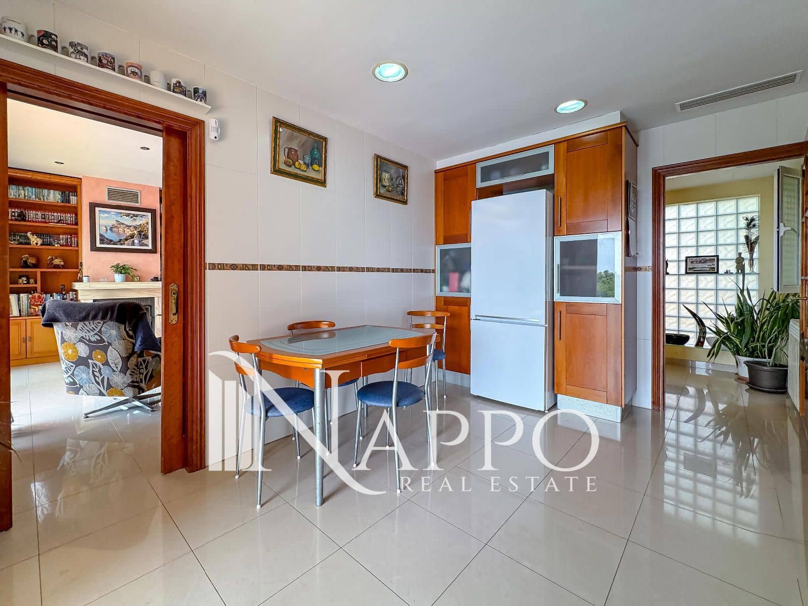 6 soveværelse Villa til salg i Palmanova med garage - € 2.550.000 (Ref: 9170538)