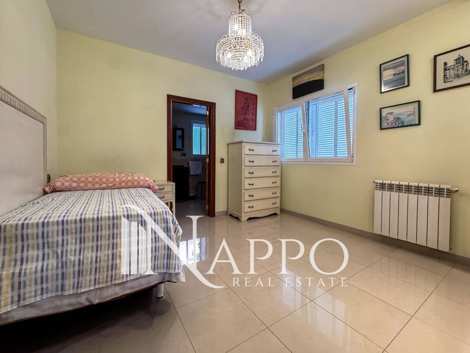 6 soveværelse Villa til salg i Palmanova med garage - € 2.550.000 (Ref: 9170538)