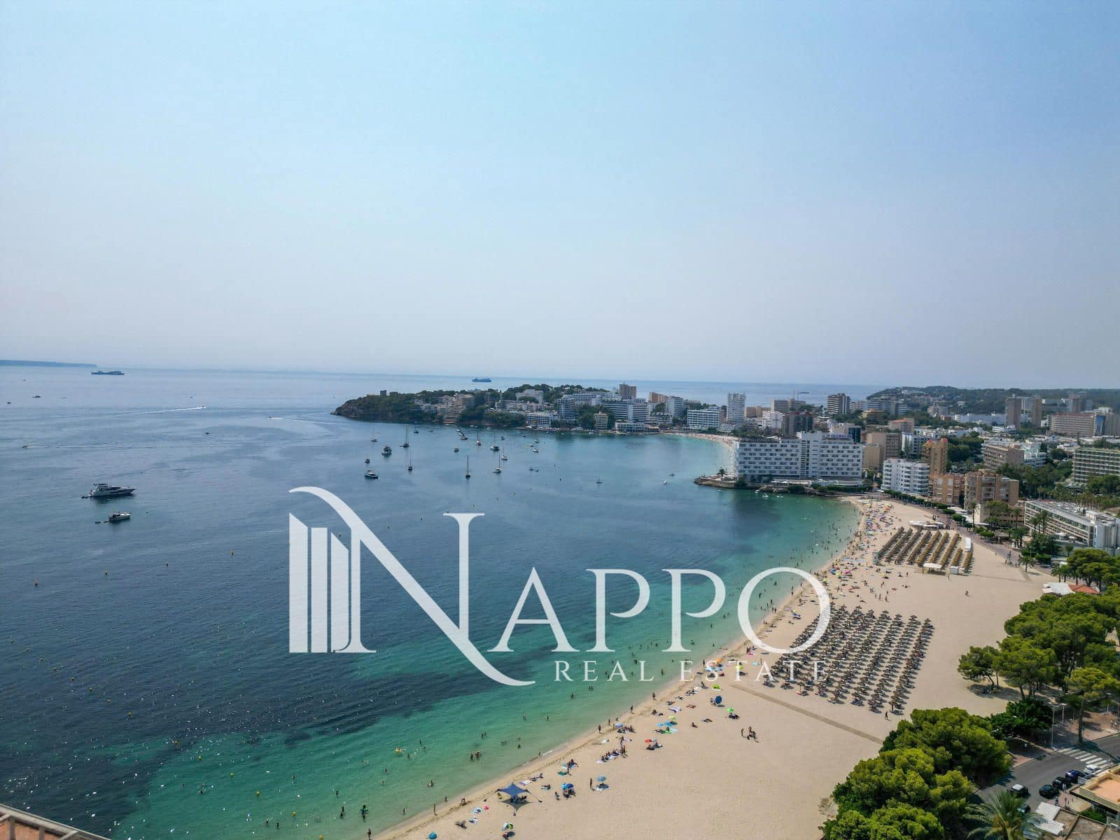 6 soveværelse Villa til salg i Palmanova med garage - € 2.550.000 (Ref: 9170538)