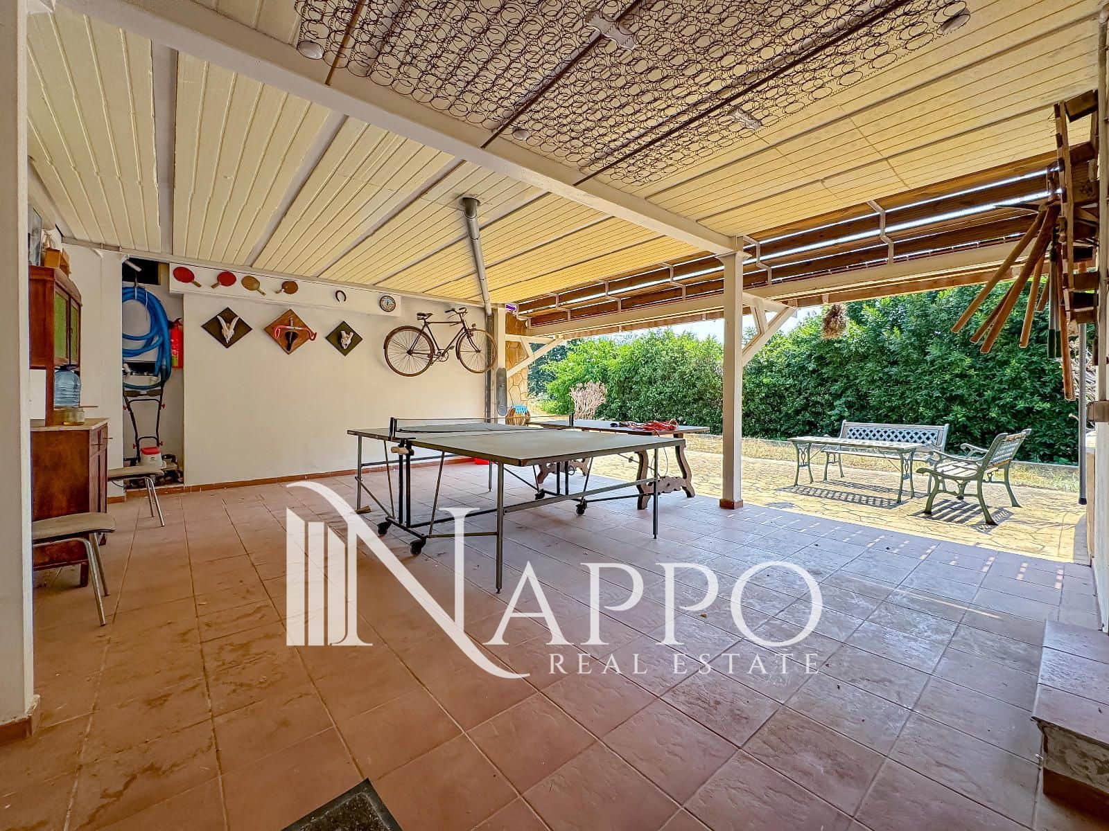 6 soveværelse Villa til salg i Palmanova med garage - € 2.550.000 (Ref: 9170538)