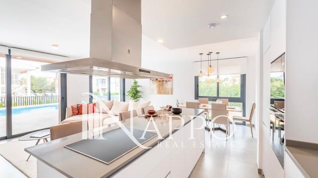 3 soveværelse Villa til salg i Cala Ratjada, Capdepera med swimmingpool garage - € 1.035.000 (Ref: 9176970)