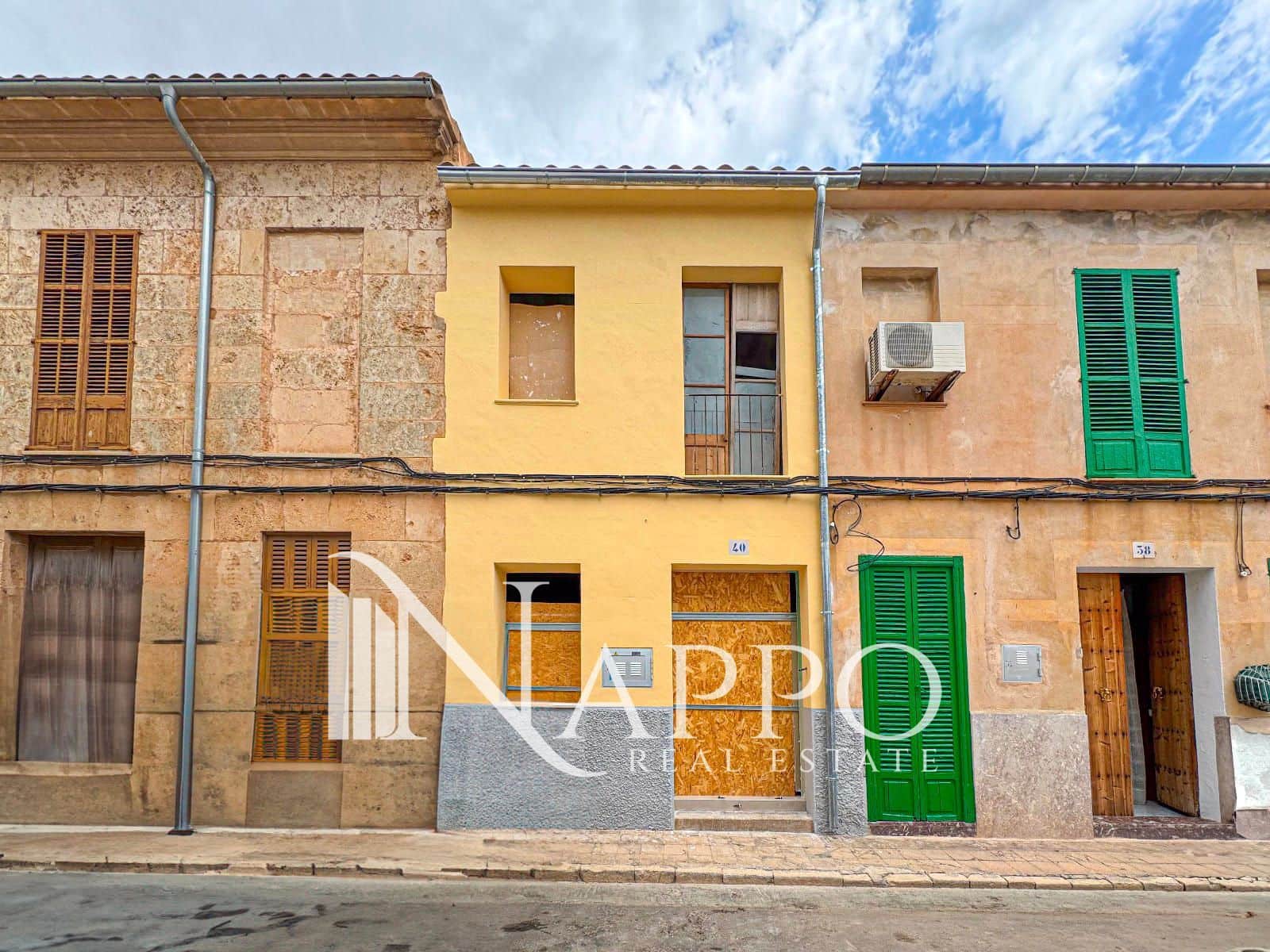 4 soveværelse Byhus til salg i Llucmajor med garage - € 590.000 (Ref: 9176971)