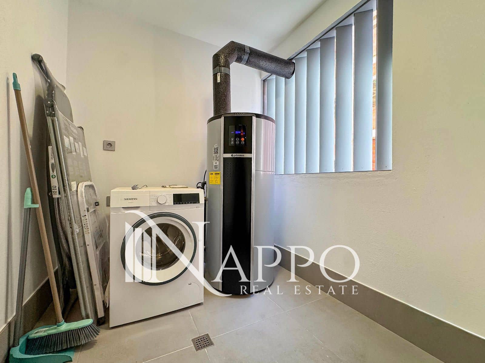 Piso de 3 habitaciones en Colonia de Sant Jordi en venta con piscina garaje - 970.000 € (Ref: 9193217)