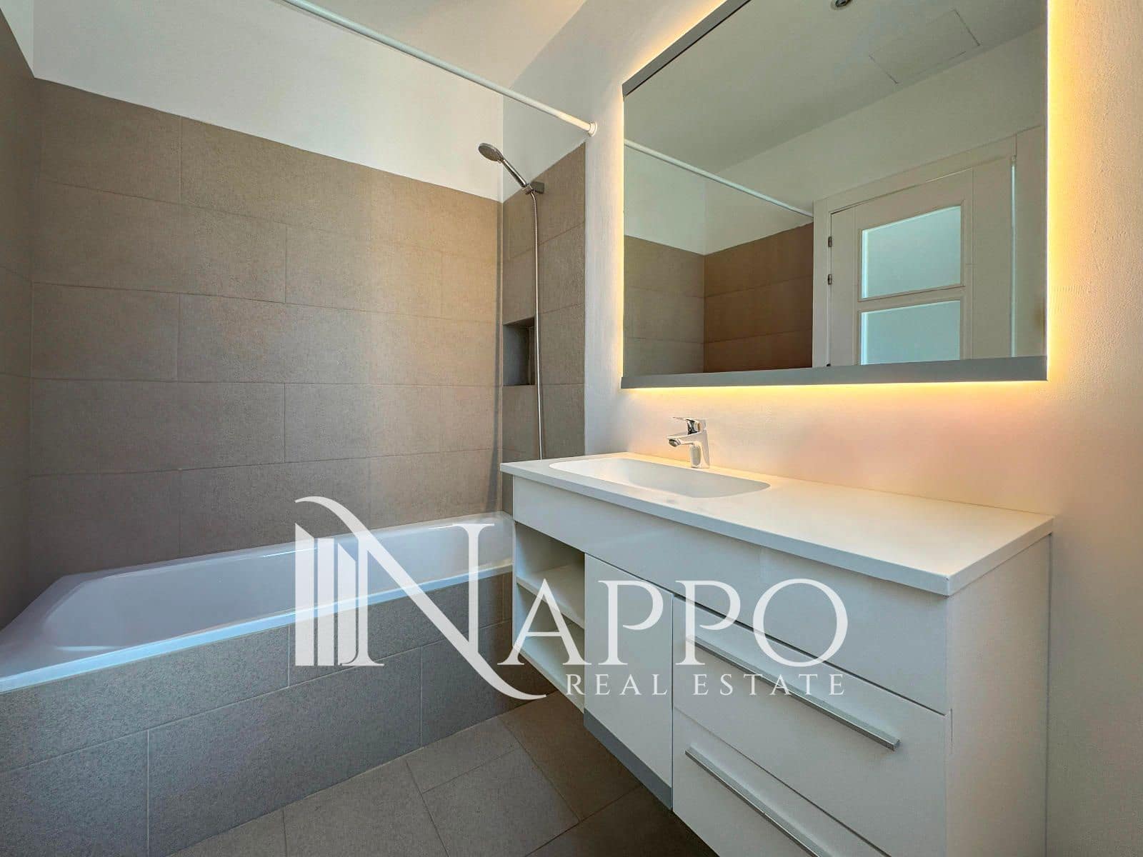 4 bedroom Villa for rent in Marratxi with pool garage - € 3,600 (Ref: 9203154)