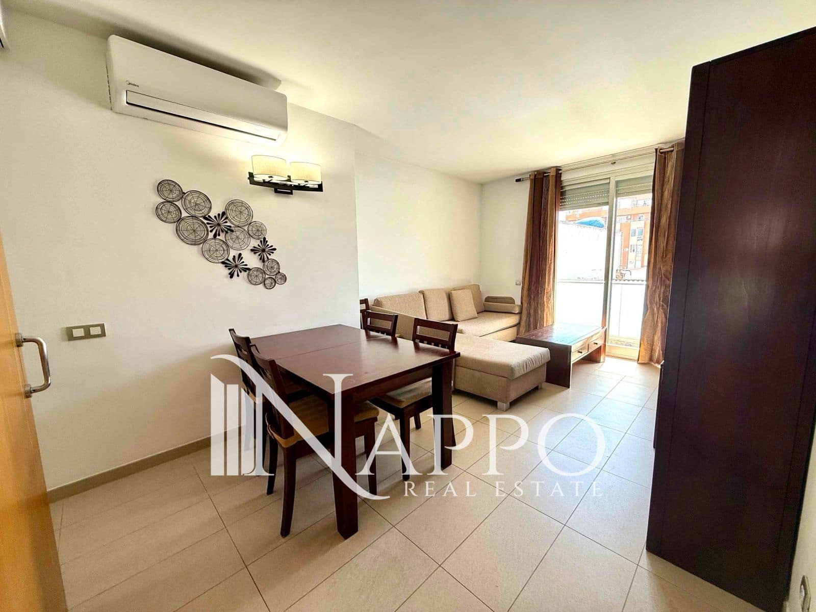 3 slaapkamer Flat te huur in Palma de Mallorca - € 1.800 (Ref: 9228014)