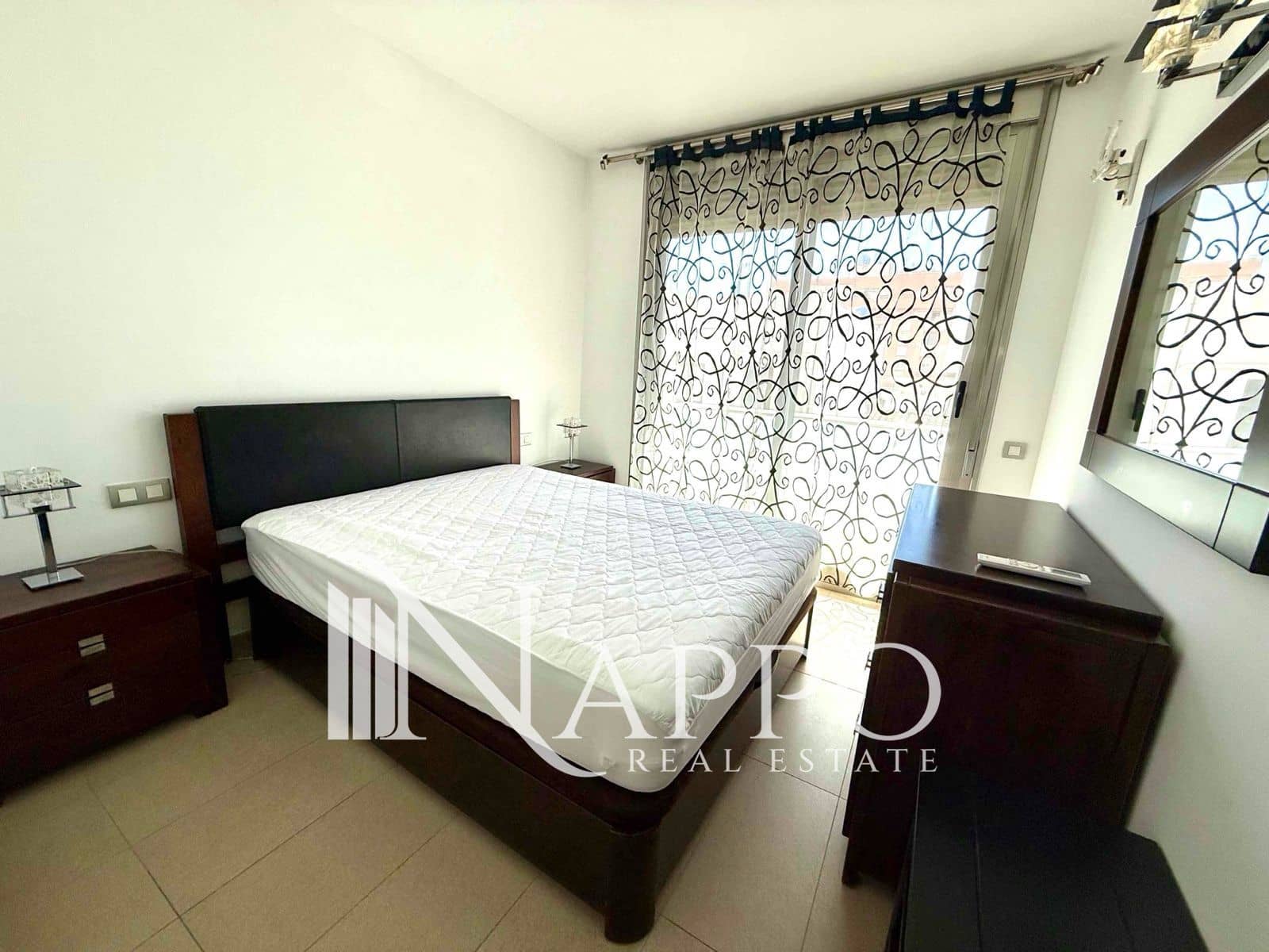 3 slaapkamer Flat te huur in Palma de Mallorca - € 1.800 (Ref: 9228014)