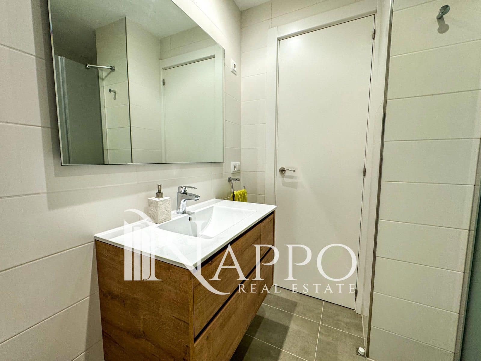 3 bedroom Flat for rent in Palma de Mallorca - € 1,700 (Ref: 9243469)