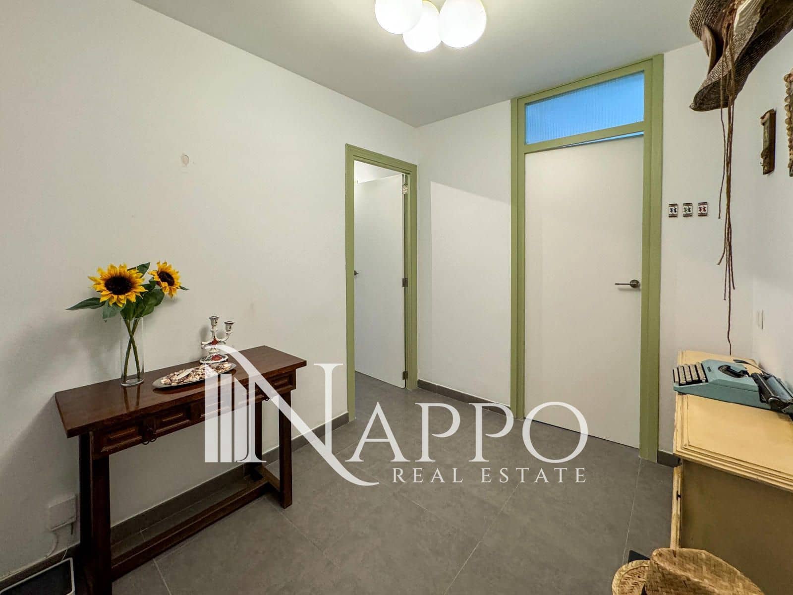 2 soverom Leilighet til salgs i Cala Mayor - € 349 000 (Ref: 9249481)