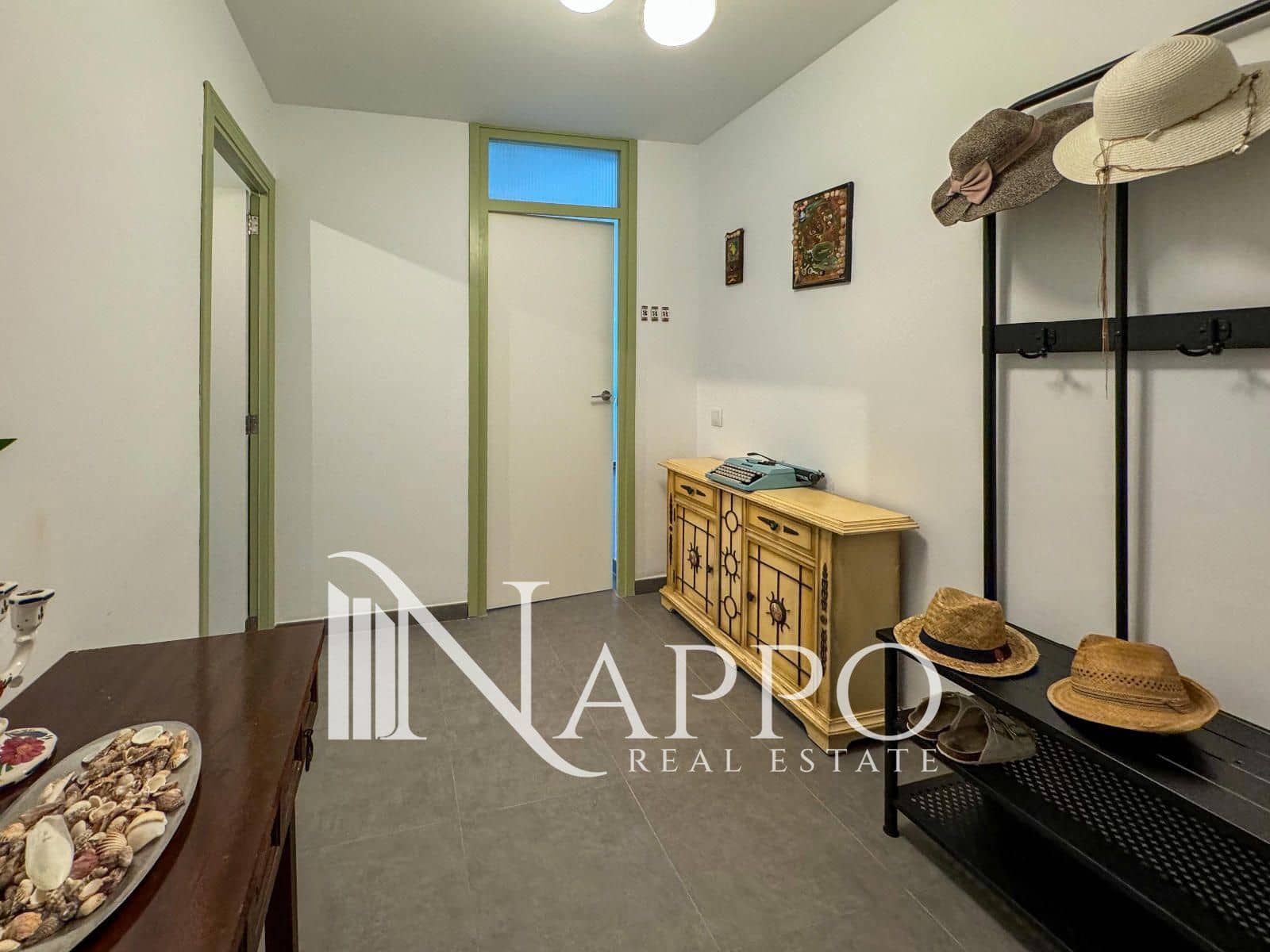 2 soverom Leilighet til salgs i Cala Mayor - € 349 000 (Ref: 9249481)