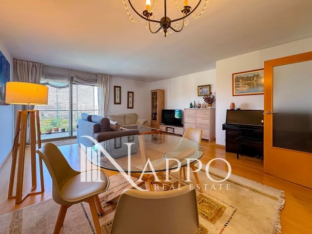 3 soveværelse Penthouse til leje i Palma de Mallorca med swimmingpool garage - € 1.800 (Ref: 9266536)