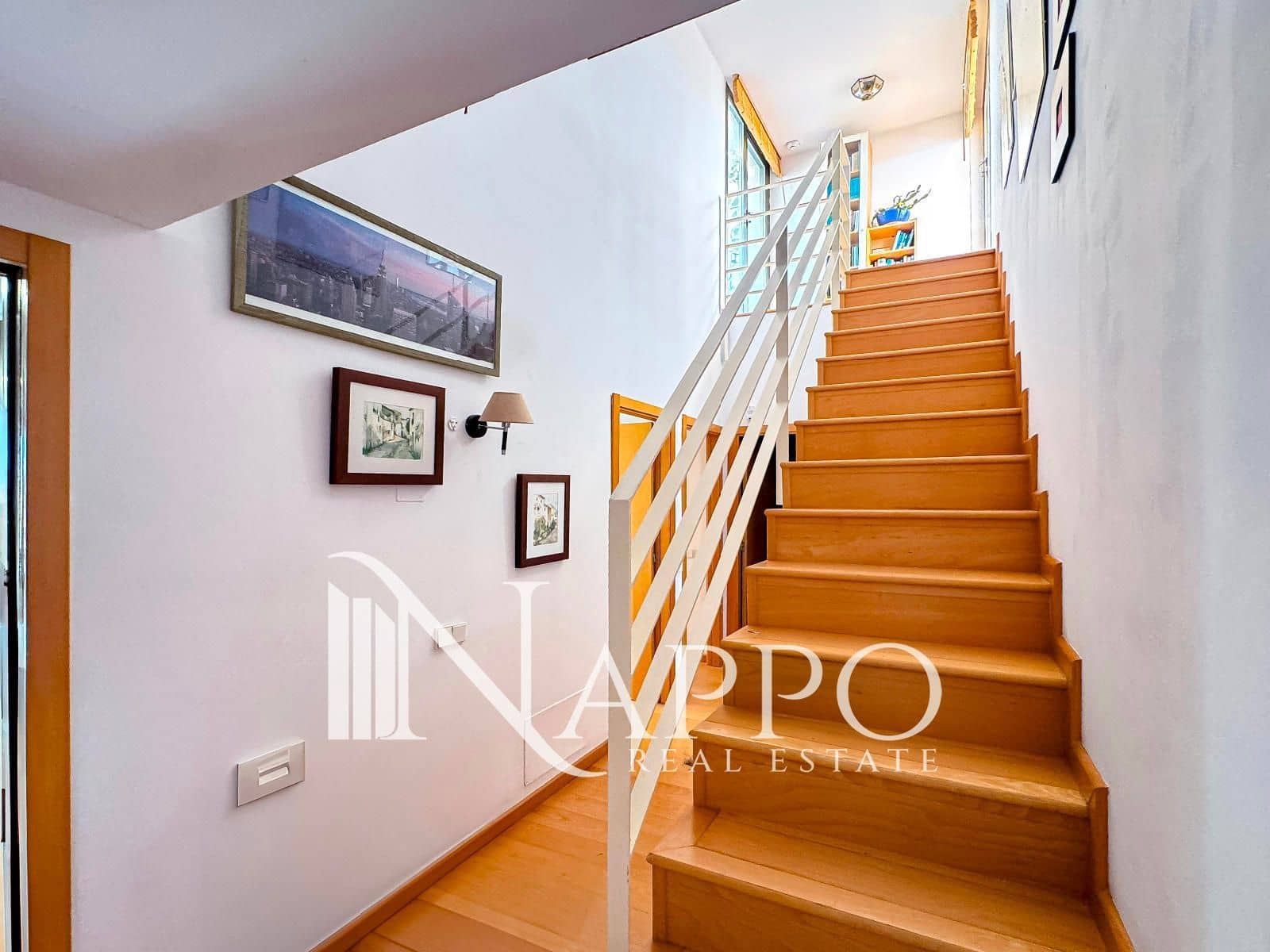 3 soveværelse Penthouse til leje i Palma de Mallorca med swimmingpool garage - € 1.800 (Ref: 9266536)