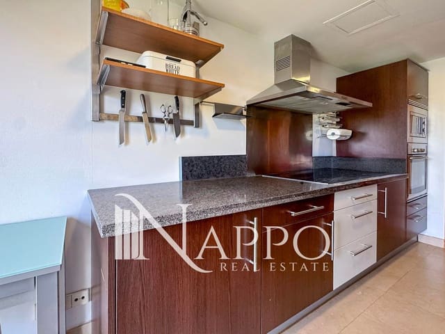 3 soveværelse Penthouse til leje i Palma de Mallorca med swimmingpool garage - € 1.800 (Ref: 9266536)