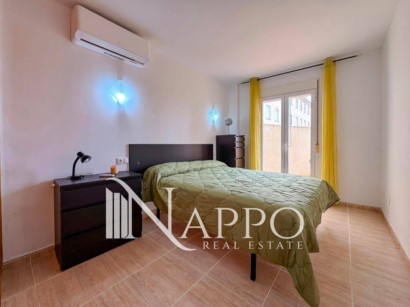 2 bedroom Flat for sale in Campos - € 315,000 (Ref: 9302819)