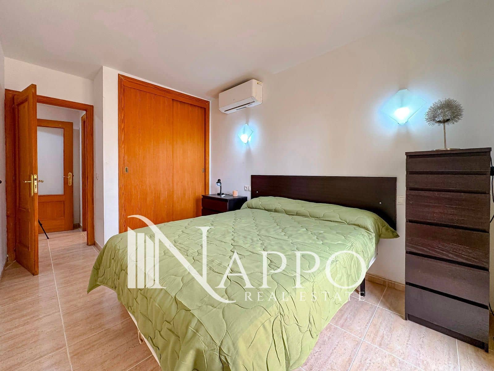 2 bedroom Flat for sale in Campos - € 315,000 (Ref: 9302819)