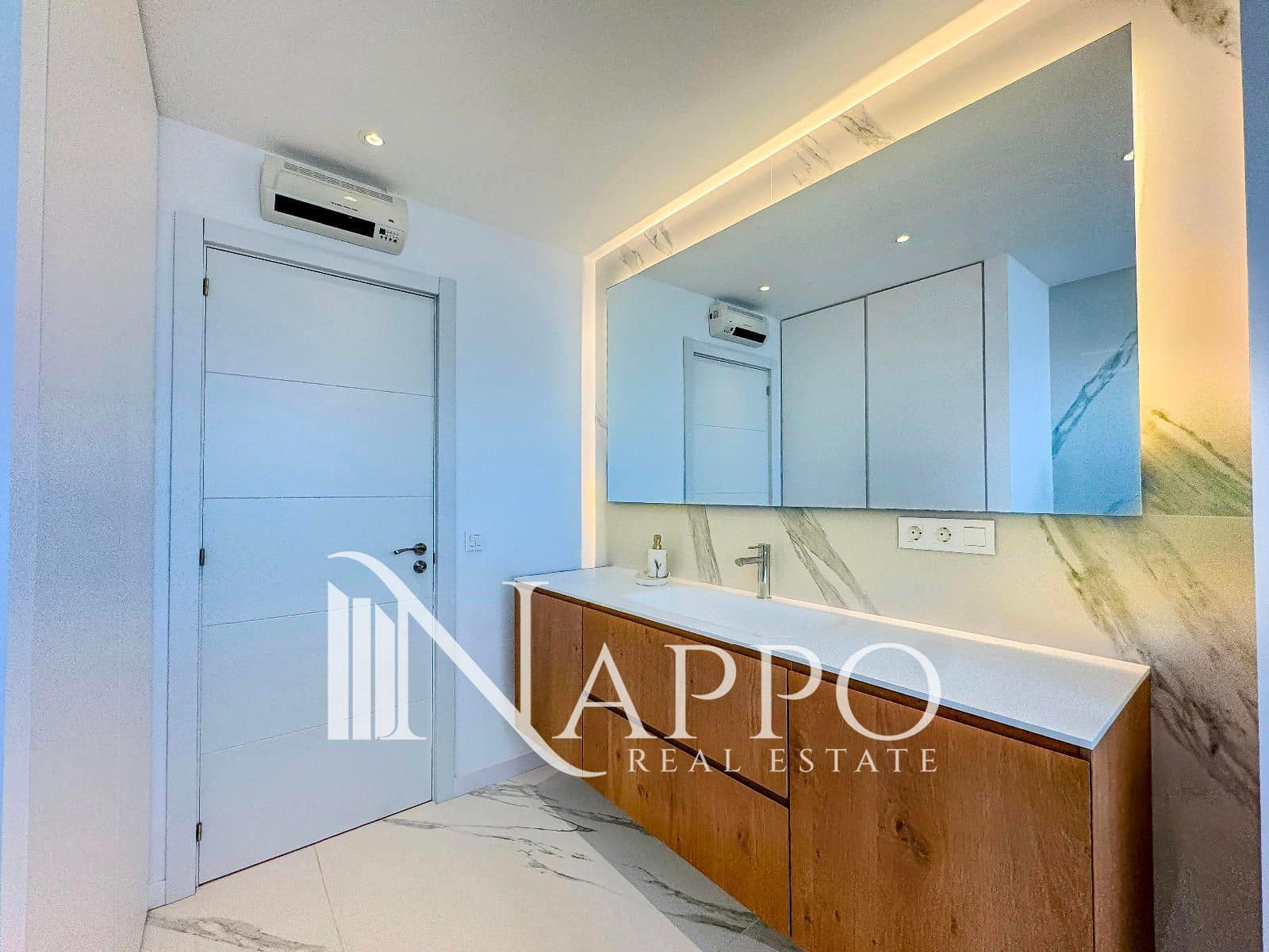 2 soveværelse Penthouse til salg i Palma de Mallorca med garage - € 575.000 (Ref: 9303058)