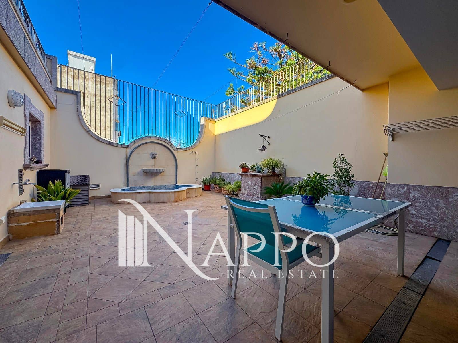 4 bedroom Townhouse for sale in Inca with pool garage - € 1,400,000 (Ref: 9322698)