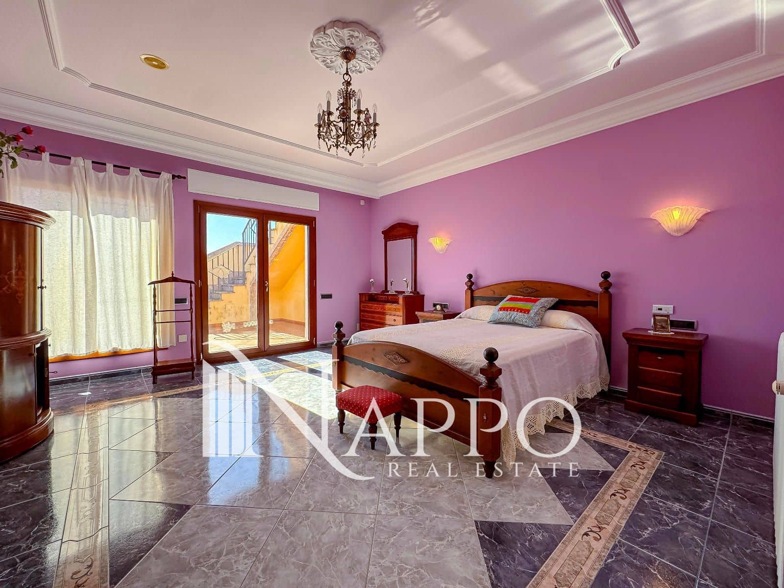 4 bedroom Townhouse for sale in Inca with pool garage - € 1,400,000 (Ref: 9322698)