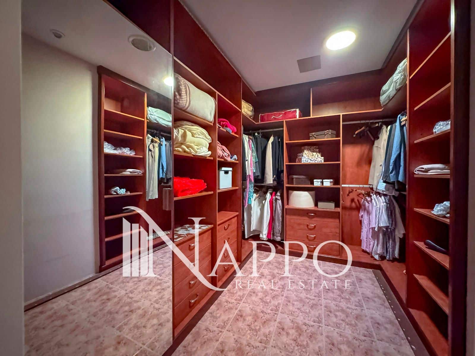 4 bedroom Townhouse for sale in Inca with pool garage - € 1,400,000 (Ref: 9322698)