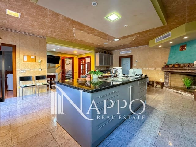 4 sovrum Hus till salu i Inca med pool garage - 1 400 000 € (Ref: 9322698)