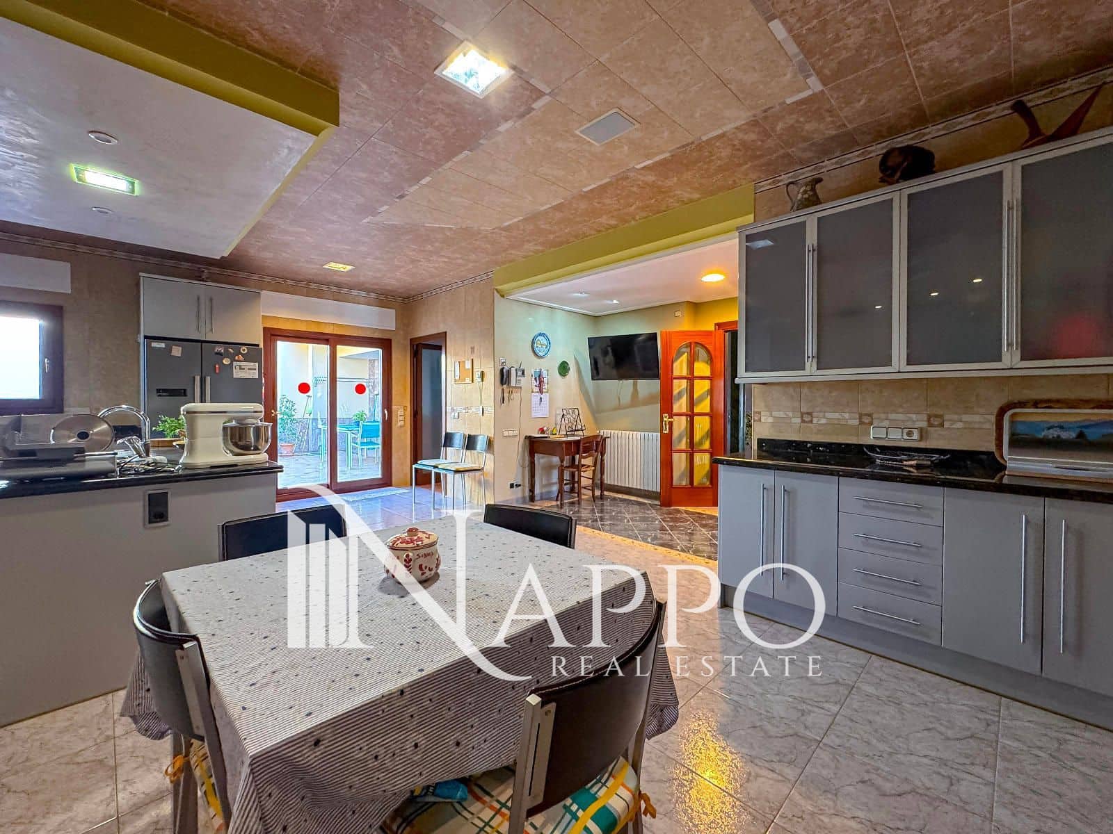 4 bedroom Townhouse for sale in Inca with pool garage - € 1,400,000 (Ref: 9322698)