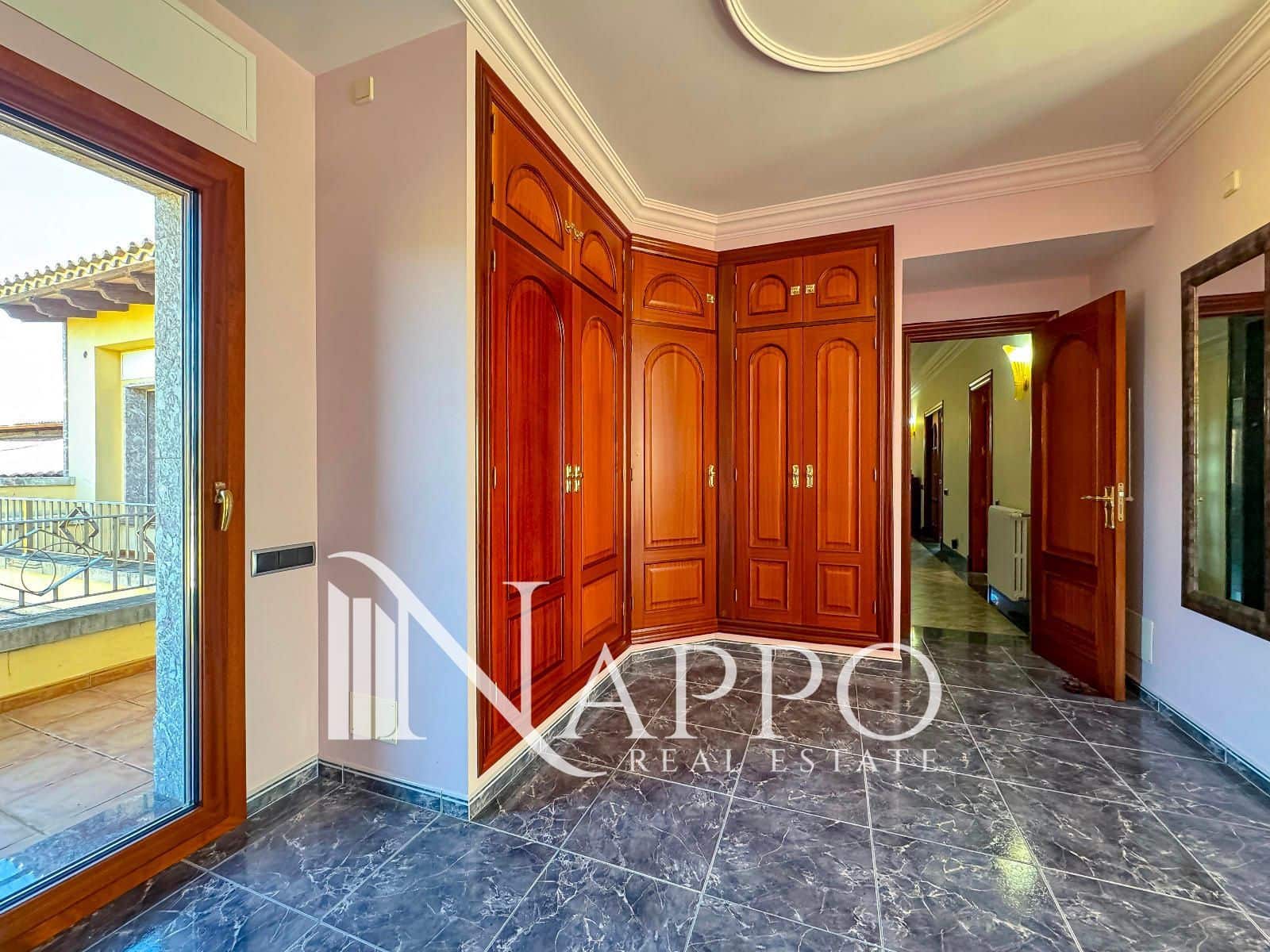 4 bedroom Townhouse for sale in Inca with pool garage - € 1,400,000 (Ref: 9322698)