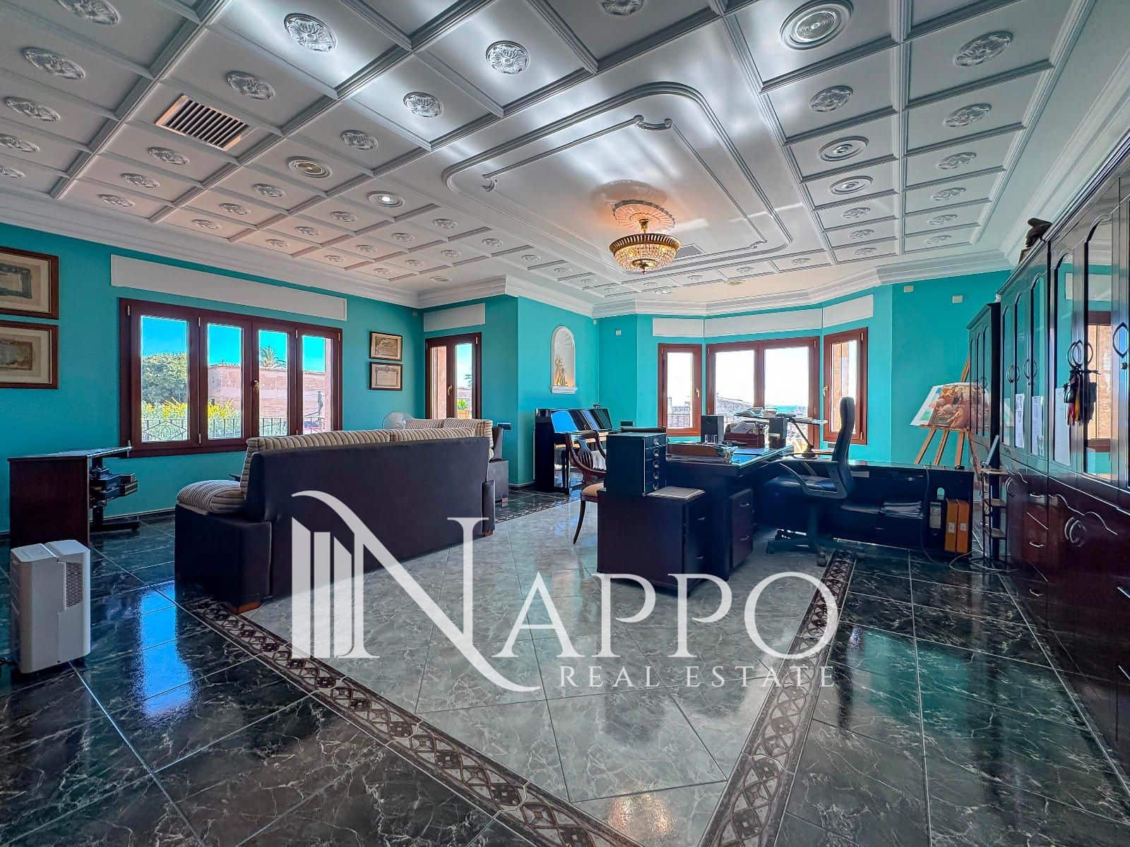 4 bedroom Townhouse for sale in Inca with pool garage - € 1,400,000 (Ref: 9322698)