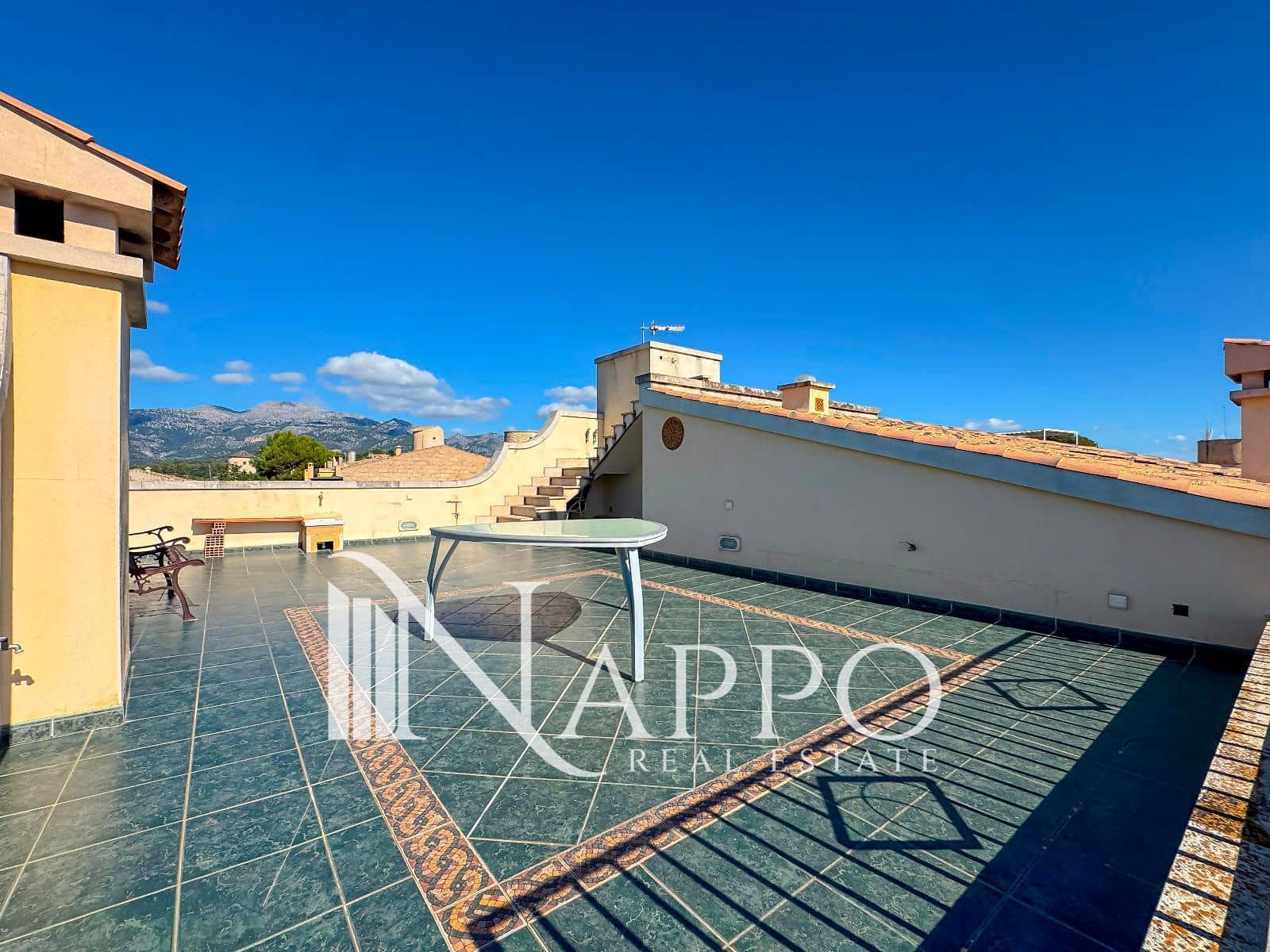 4 bedroom Townhouse for sale in Inca with pool garage - € 1,400,000 (Ref: 9322698)