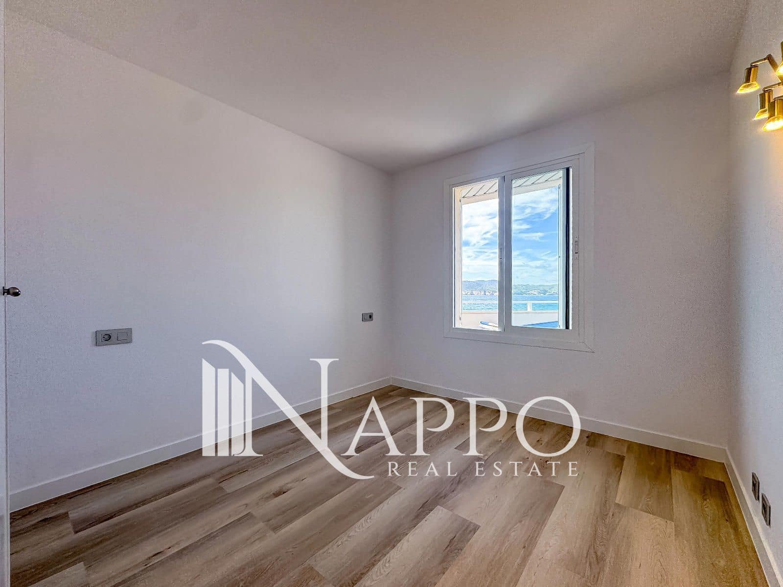 2 bedroom Flat for rent in Calvia with pool garage - € 1,600 (Ref: 9348463)