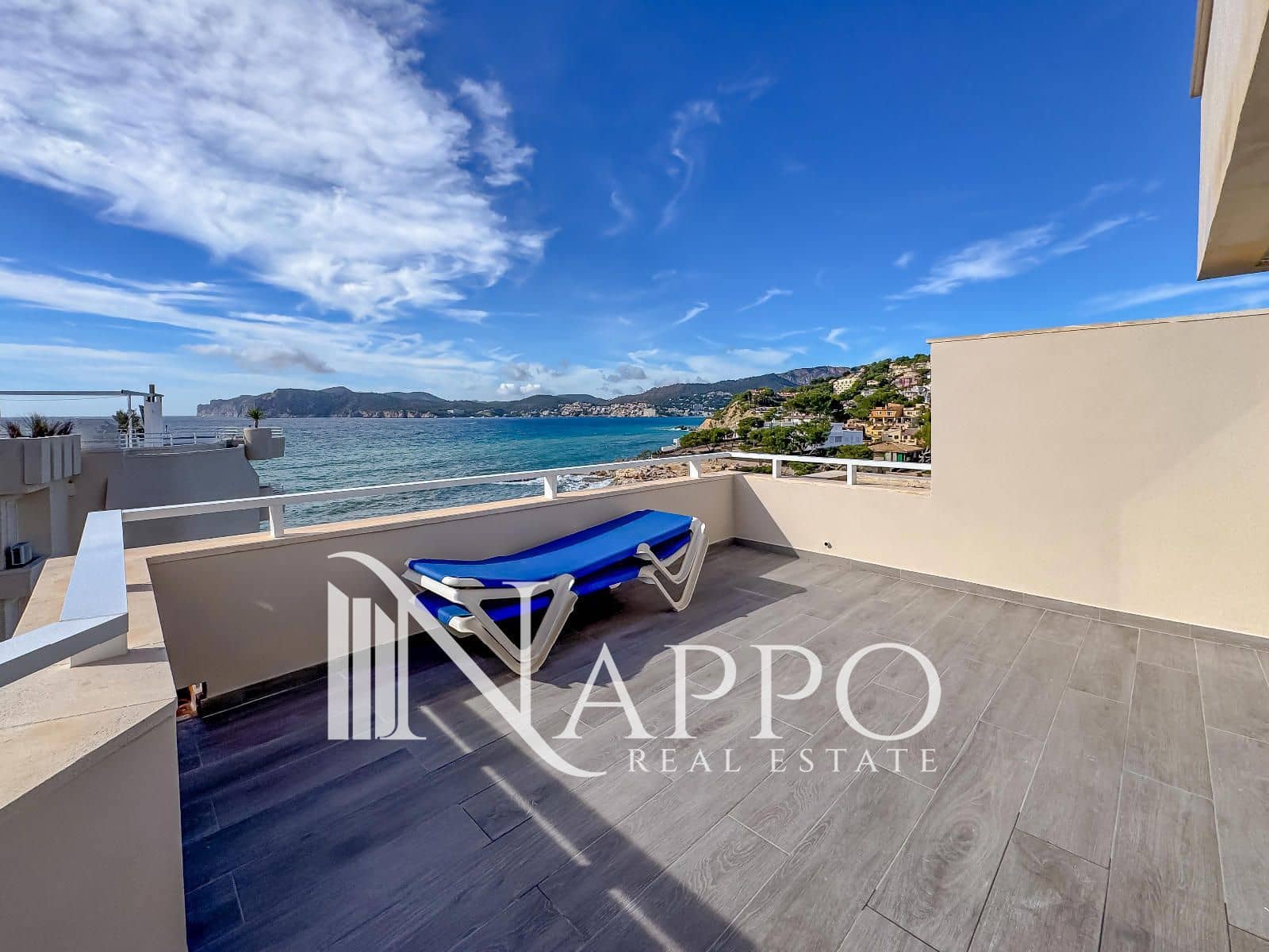 2 bedroom Flat for rent in Calvia with pool garage - € 1,600 (Ref: 9348463)