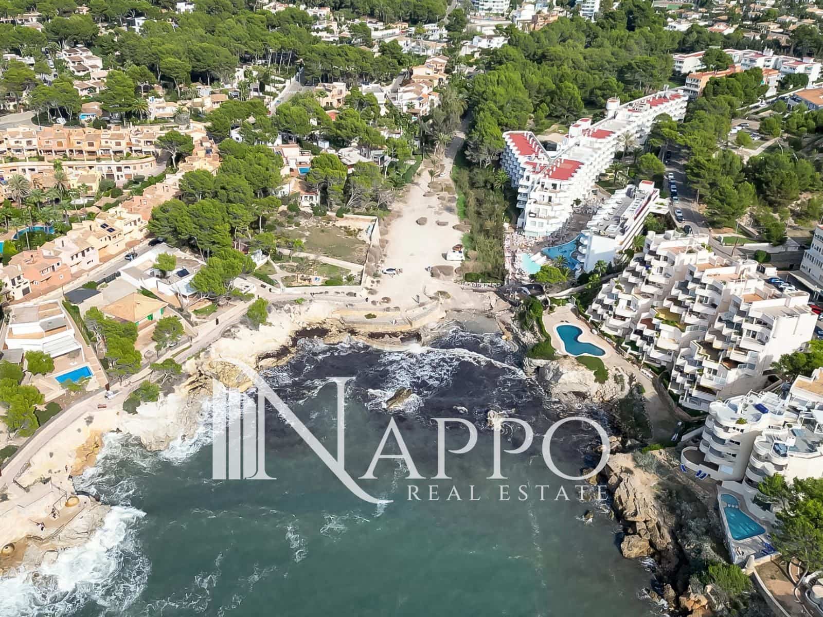 2 bedroom Flat for rent in Calvia with pool garage - € 1,600 (Ref: 9348463)